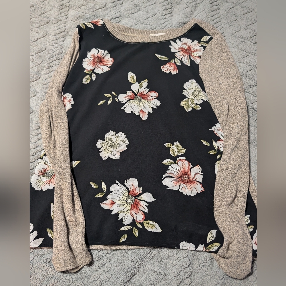 Kaileigh Black Floral Long Sleeve Top with Tan Sleeves
